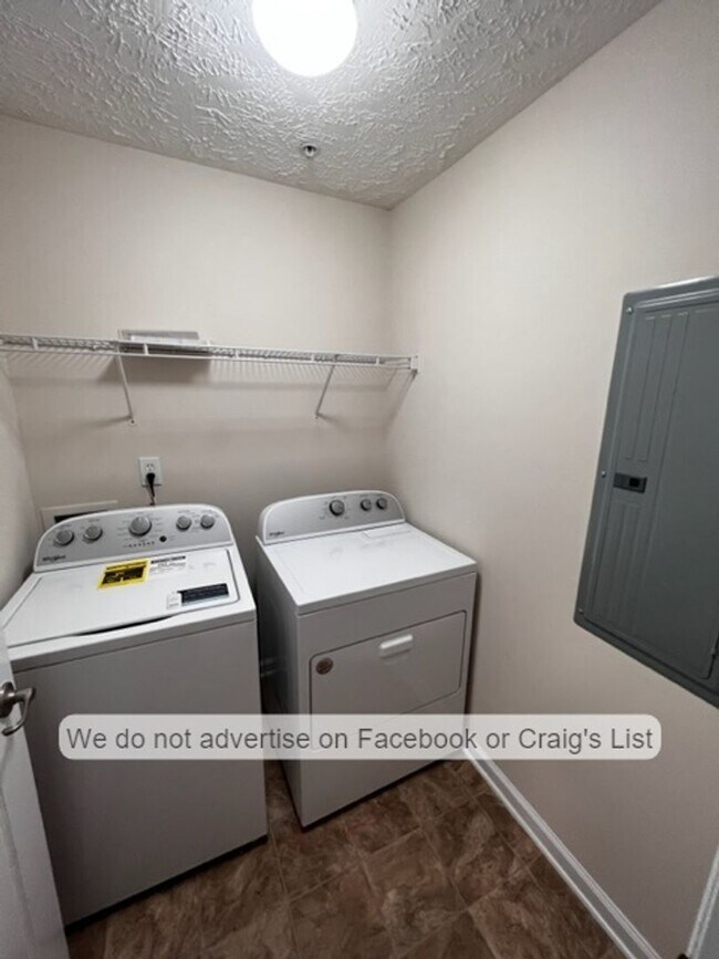 Building Photo - Harbour Pointe Condominiums- Harbour Pointe