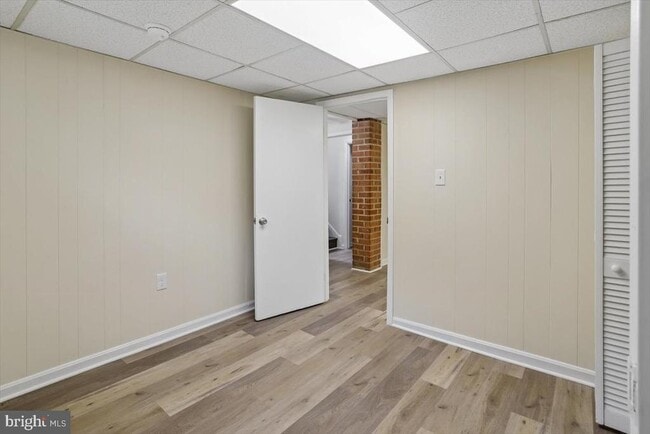 Building Photo - 901 Kenbrook Dr