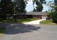 Building Photo - 4632 Curtiss Dr
