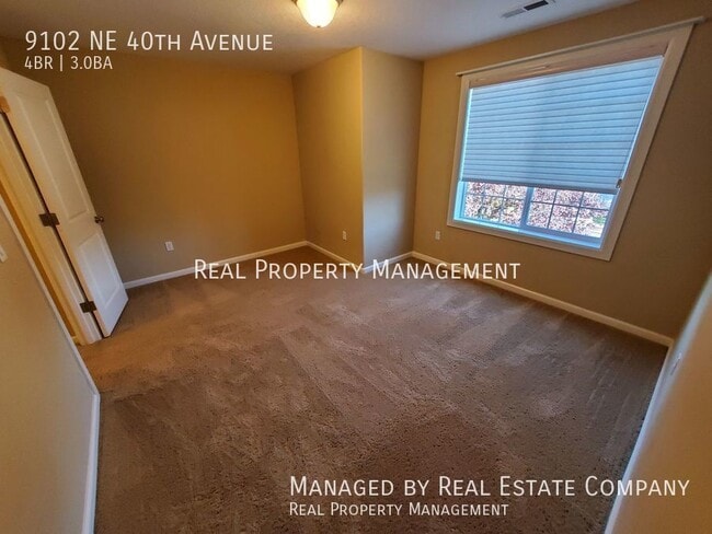 Building Photo - 9102 NE 40th Ave