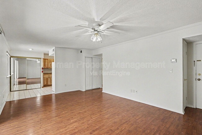 Building Photo - 728 Garland Cir