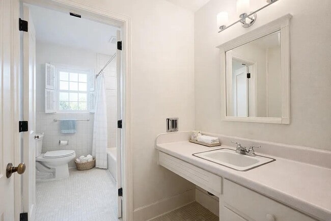 Building Photo - 1212 Bramlett Church Rd