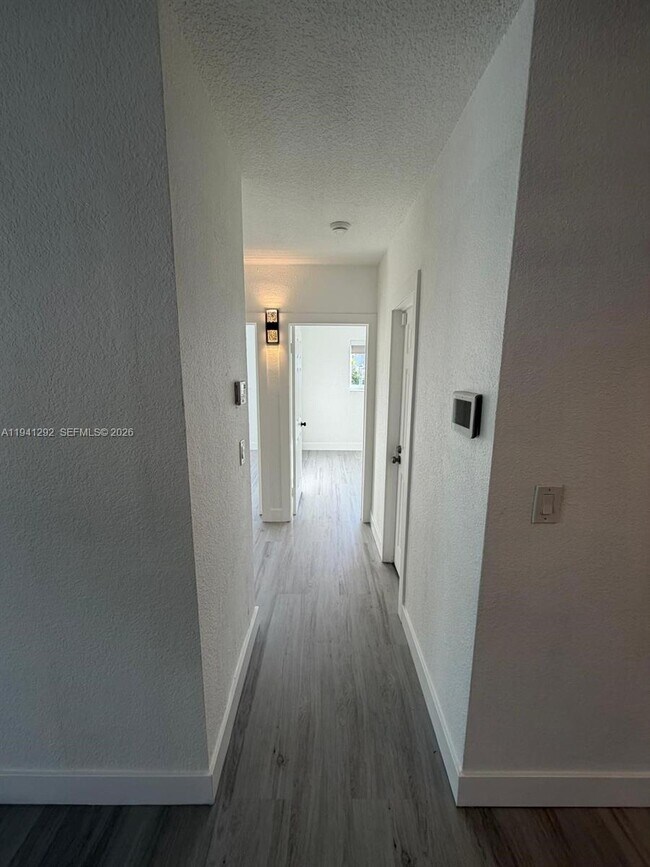 Building Photo - 3030 SW 96th Ave