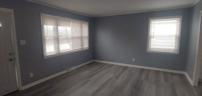 Building Photo - 3931 W Kaul Ave