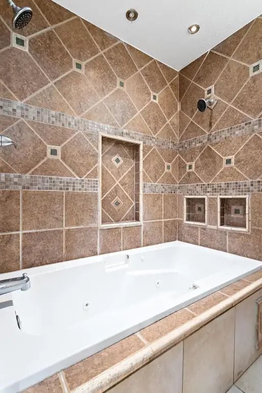 Building Photo - 5470 Spencer Dr