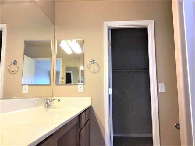 Building Photo - 20784 W Hamilton St