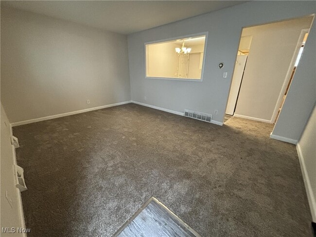 Building Photo - 975 Berwin St