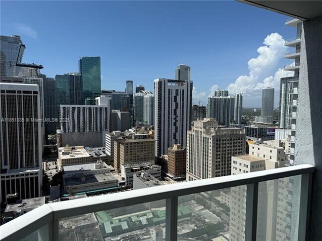 Building Photo - 253 NE 2nd St