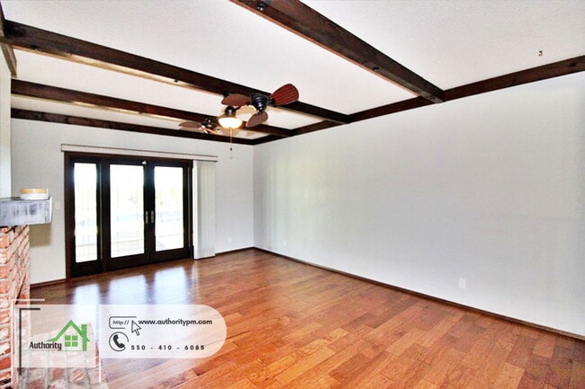 Building Photo - 20231 Margarita Ct E