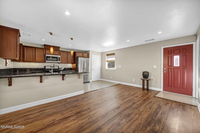 Building Photo - 58 Caliente St