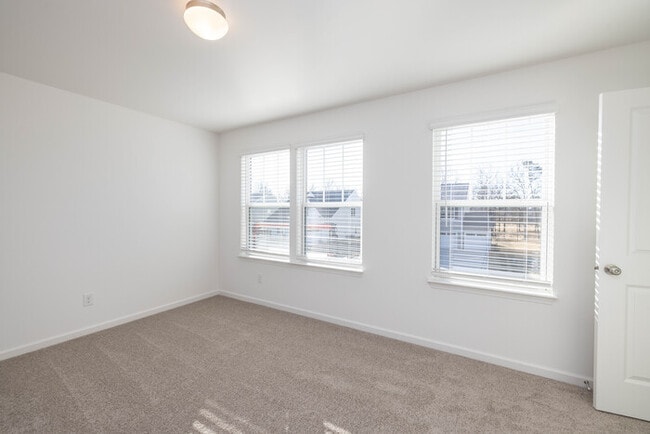 Building Photo - Brand New 4bd/2.5bath Home in Stonebridge Fairways- MOVE IN READY