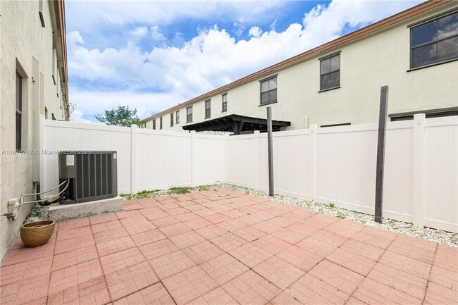 Building Photo - 10335 W 34th Ct