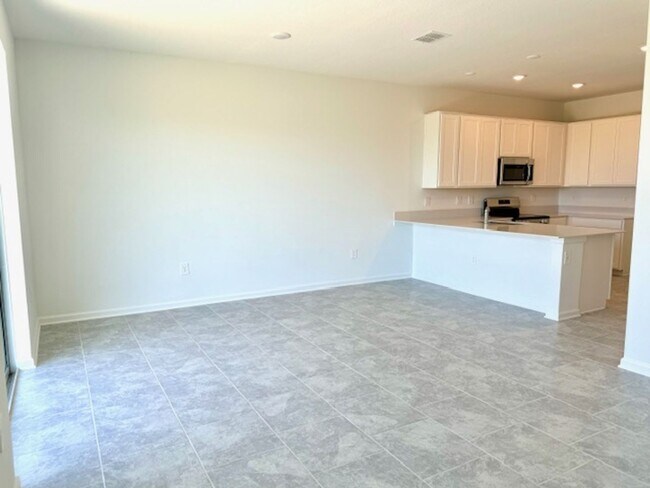 Building Photo - 2776 Pierr St