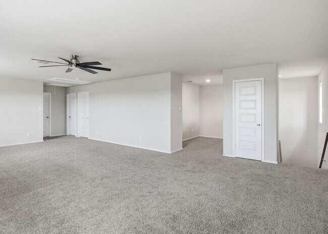 Building Photo - Spacious 4 Bedroom Home with Game Room and Flex Space!