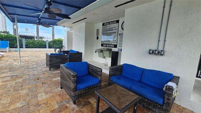 Building Photo - 3544 Magellan Cir