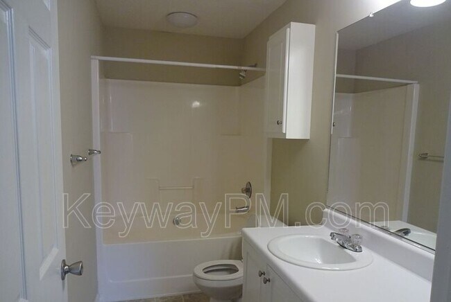 Building Photo - 5166 Aruba Cir