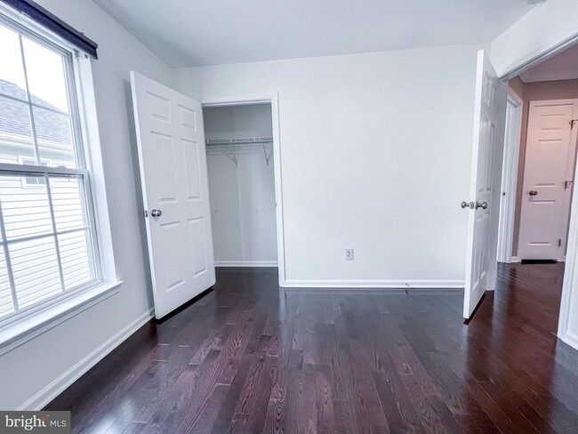 Building Photo - 3909 Beeker Mill Pl
