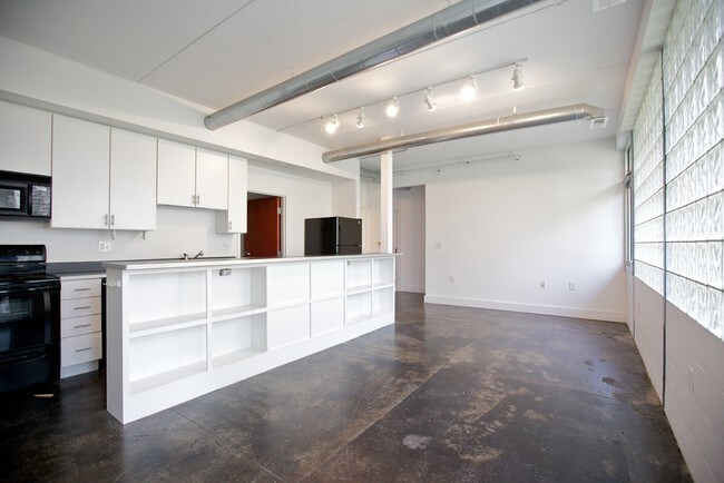 Interior Photo - 1605 Gordon Avenue