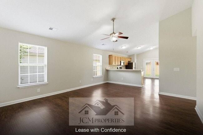 Building Photo - 2001 Polk Ln