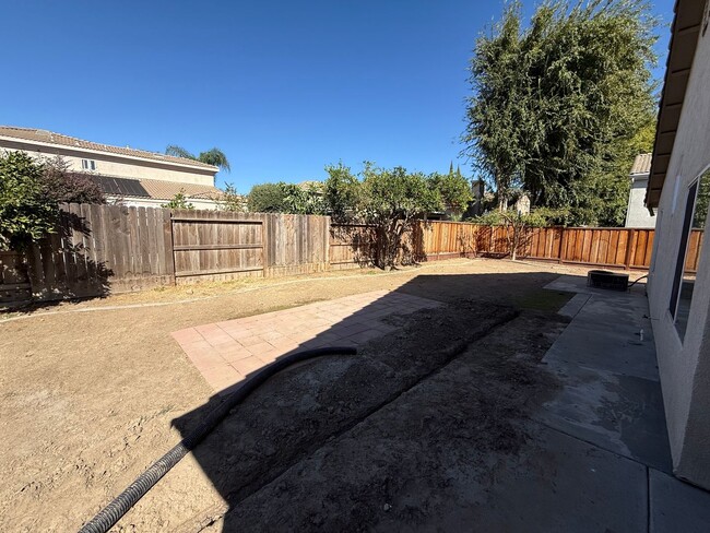 Building Photo - Single Story 4-bedroom home in Sylvan Scho...