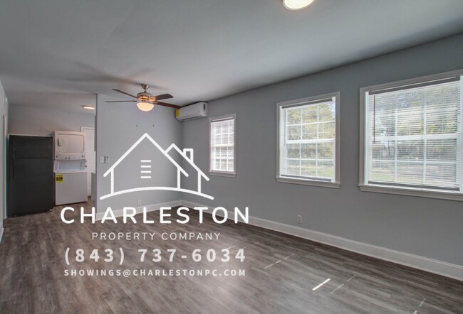 Building Photo - 1840 Dillway St