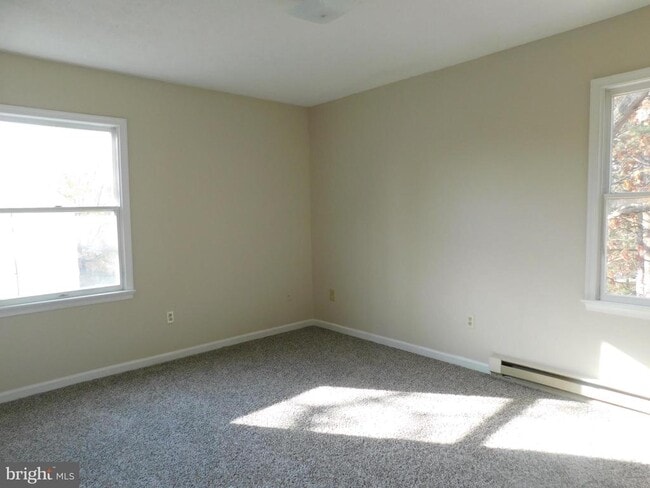 Building Photo - 106 Astoria Ct