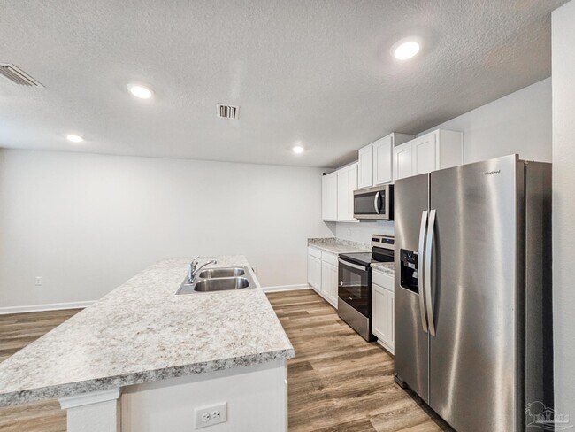 Building Photo - 5832 Belmont Stakes Rd