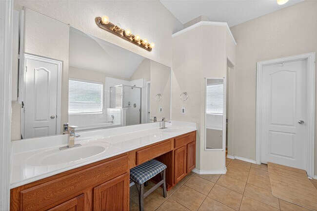 Building Photo - 21583 Rose Mill Dr