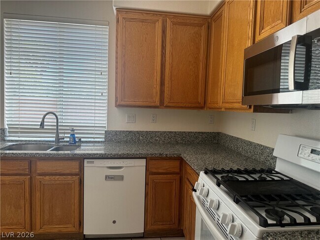 Building Photo - 2235 Le Conte Ave