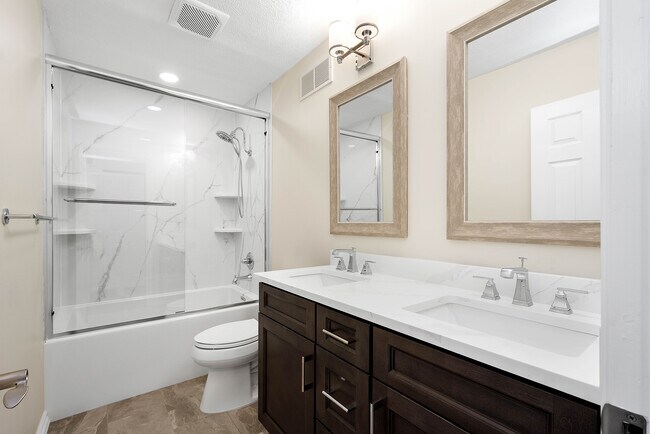 Full Bath - Stonegate