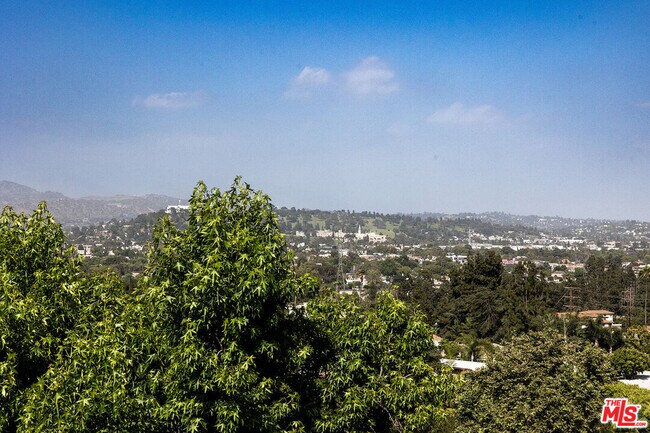 Building Photo - 3360 Ley Dr