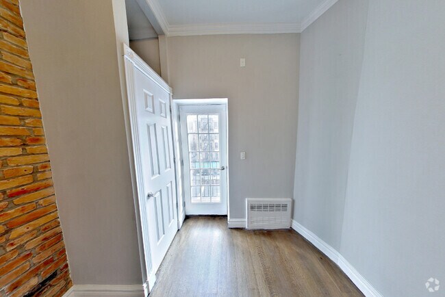 Building Photo - 1373 1st Ave