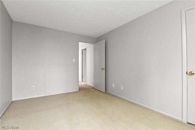 Building Photo - 12900 Lake Ave