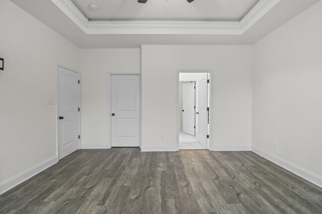 Building Photo - 525 Woodtrace Dr
