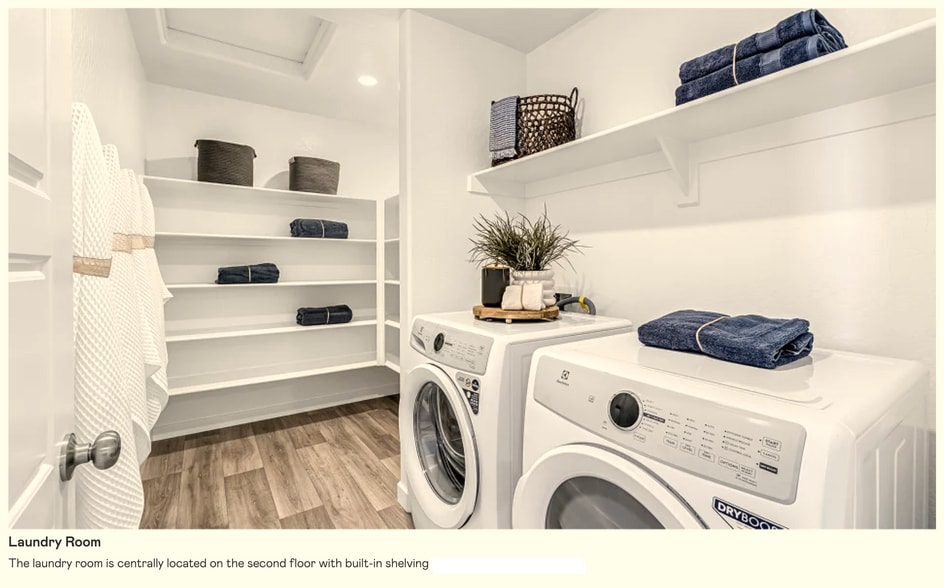 Building Photo - 4446 Buckingham Ave