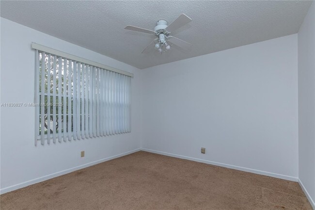 Building Photo - 2592 W Saratoga Dr