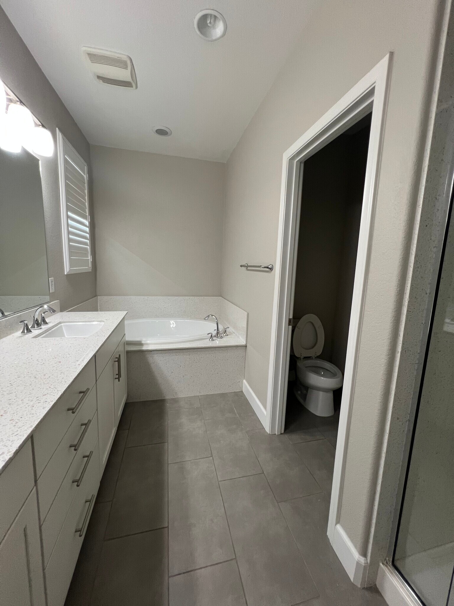 master bath - 2904 Worthing Cmn