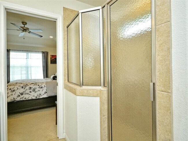 Building Photo - 219 Valley Oaks Loop