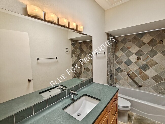 Building Photo - 5309 N Fort Yuma Trail