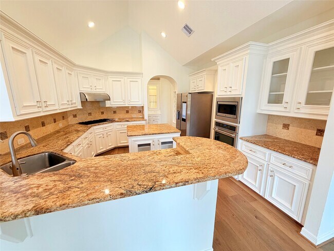 Building Photo - 25047 Northampton Forest Dr