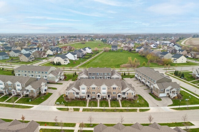 Building Photo - 3831 Currant Ln