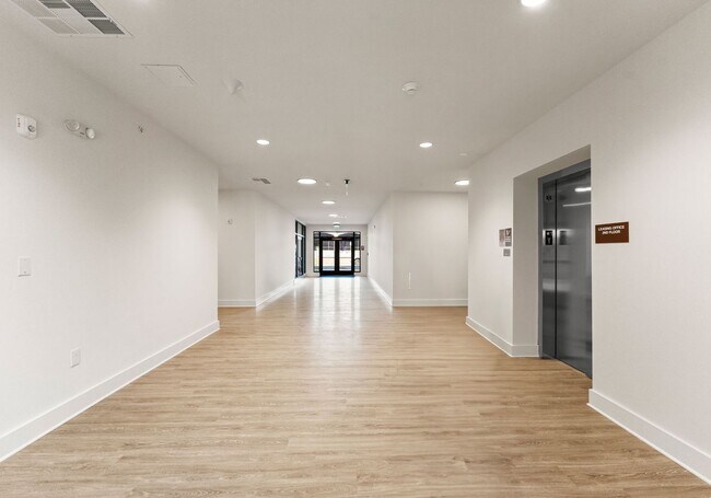 Building Photo - Beautiful NEW 2-Bed, 2- Bath Apartment in Rock Hill!