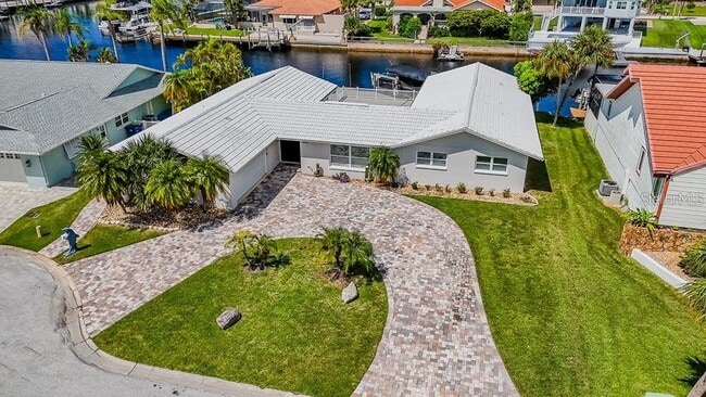 Building Photo - 5021 Porpoise Pl