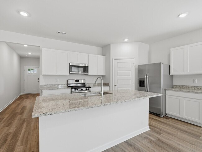Building Photo - 6141 Feather Wy SE