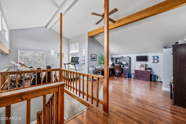 Building Photo - 1207 N Arrowhead Dr