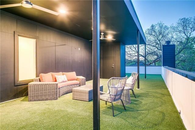 Building Photo - 5427 Melrose Ave