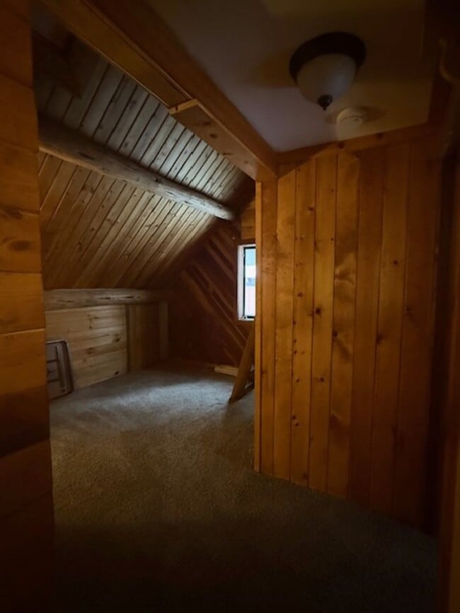 Building Photo - Spacious 3BD + Loft Log Home in June Lake | 2,200 SF | Rustic Charm & Privacy – $3,200/Month