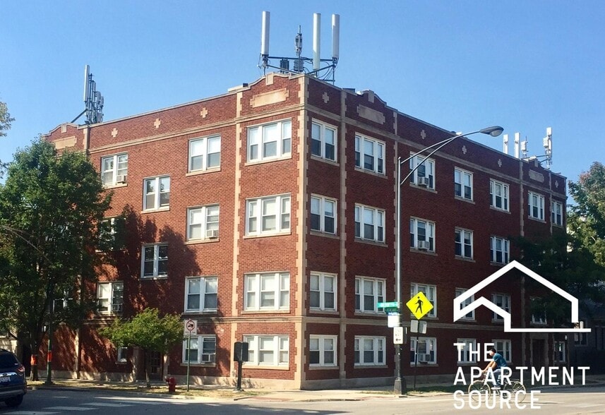 Building Photo - 1604 W Berwyn Ave