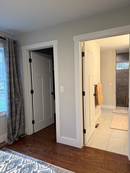 Building Photo - 65 Birch Trl