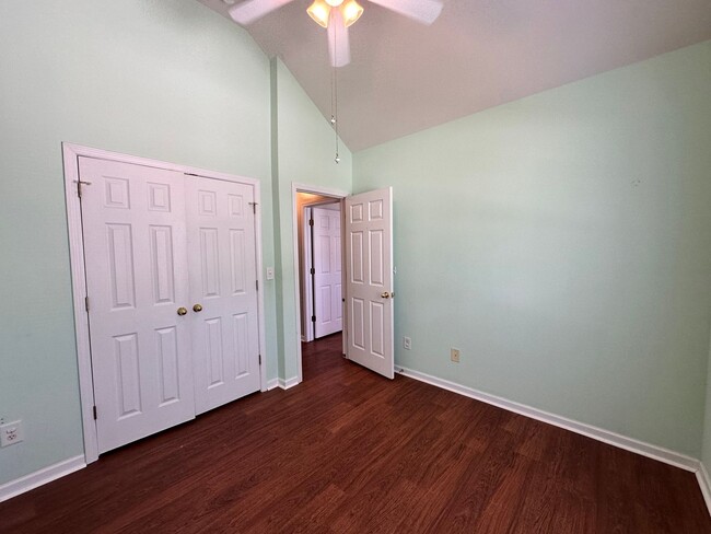 Building Photo - Exclusively Offered By Muse Realty Rentals...